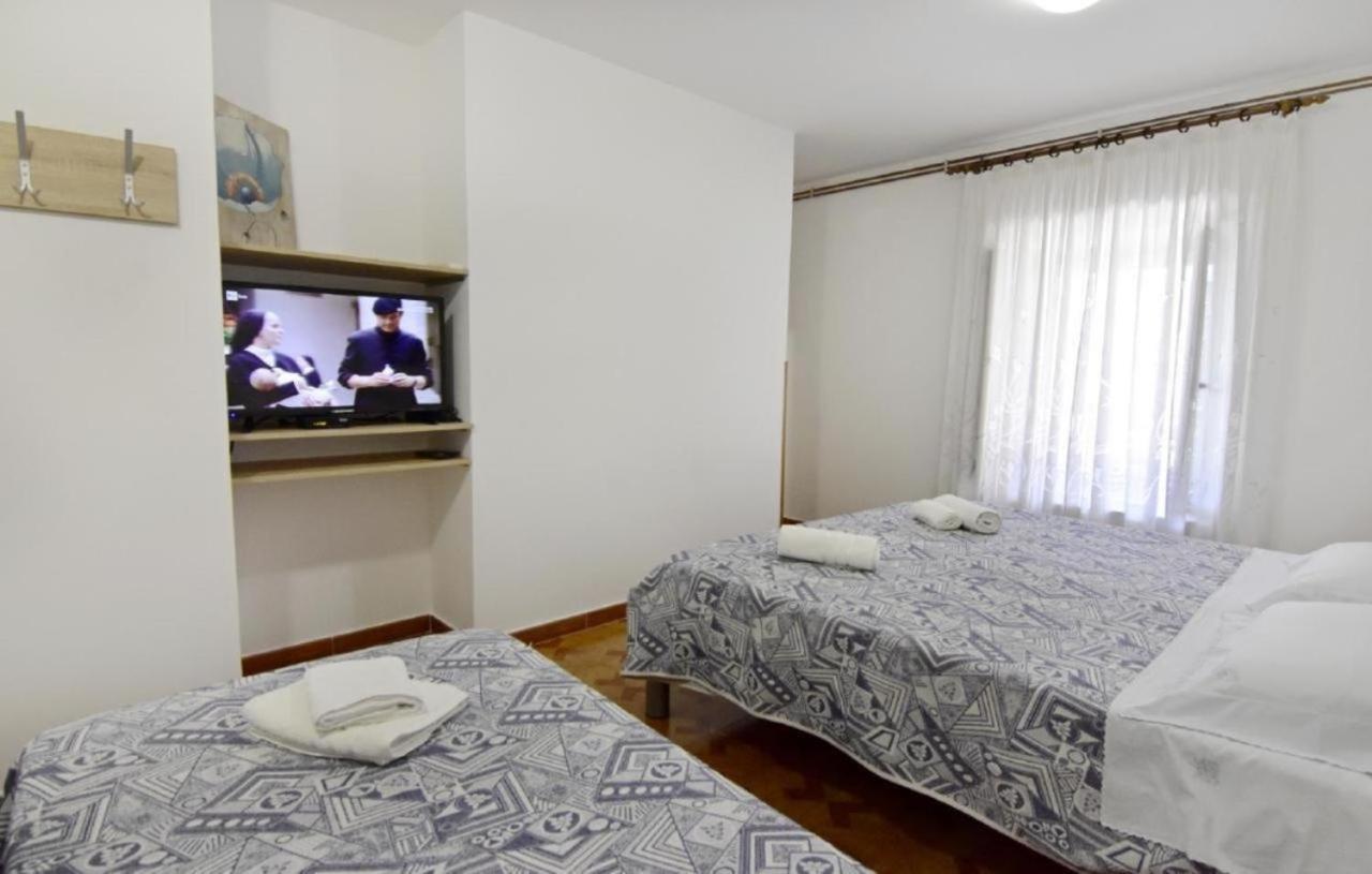 Apartmenst Saban 1709 Murine Buitenkant foto