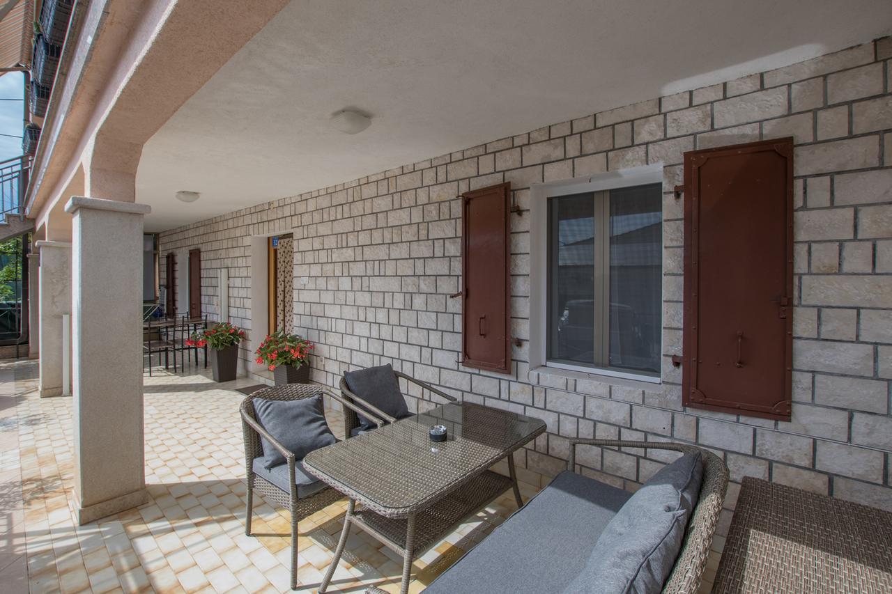 Apartmenst Saban 1709 Murine Buitenkant foto