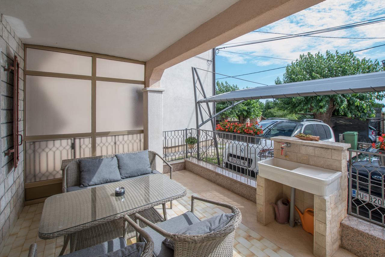 Apartmenst Saban 1709 Murine Buitenkant foto