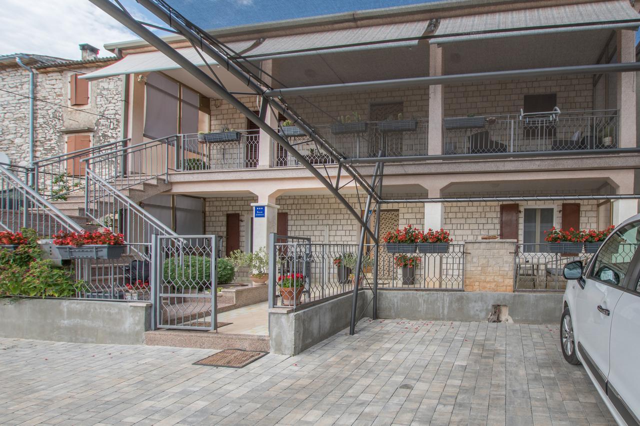 Apartmenst Saban 1709 Murine Buitenkant foto