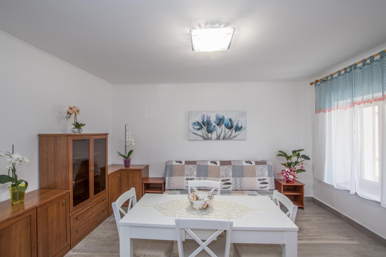 Apartmenst Saban 1709 Murine Buitenkant foto