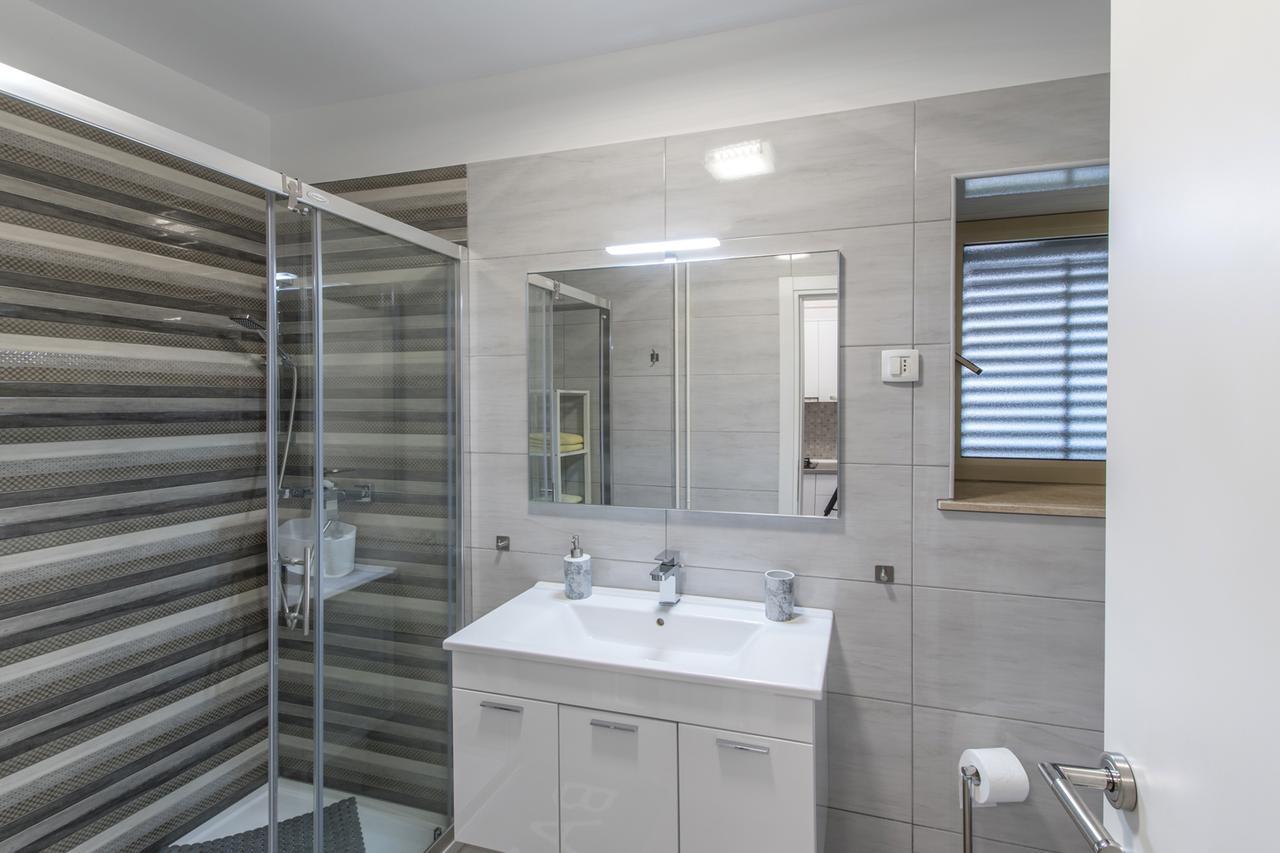 Apartmenst Saban 1709 Murine Buitenkant foto