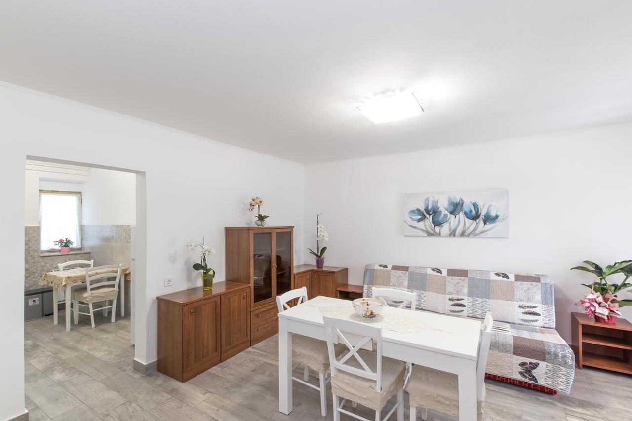 Apartmenst Saban 1709 Murine Buitenkant foto