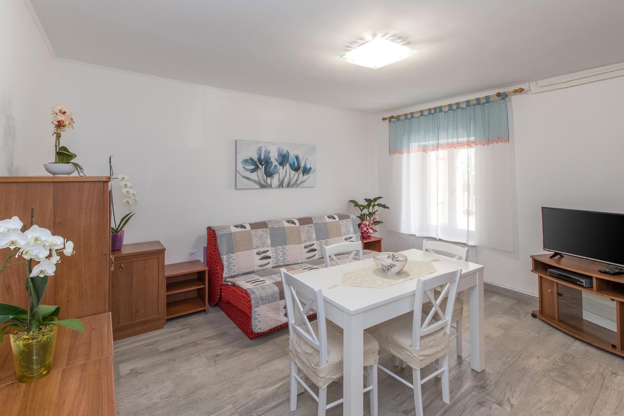 Apartmenst Saban 1709 Murine Buitenkant foto